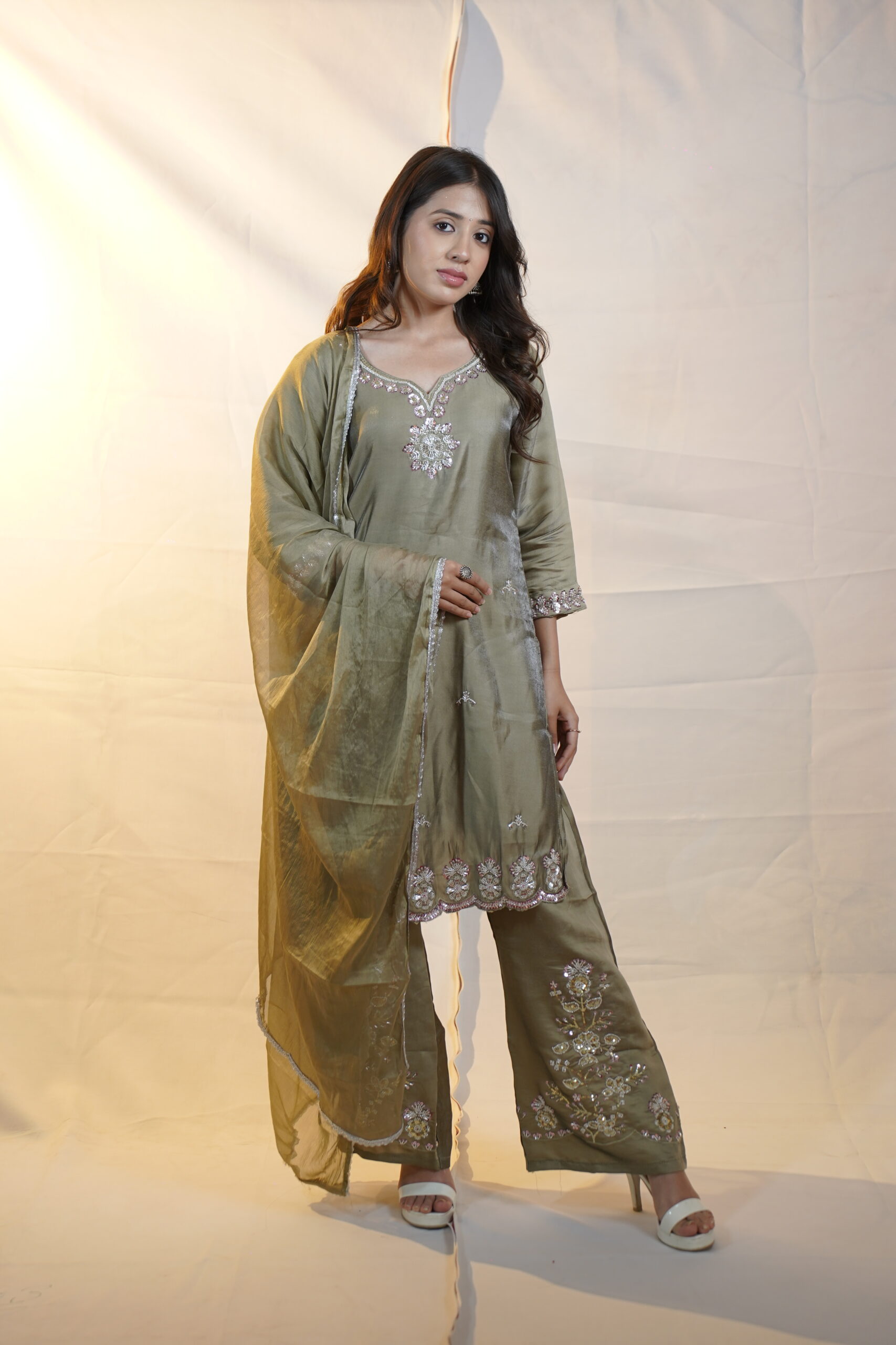 Pakistani suit