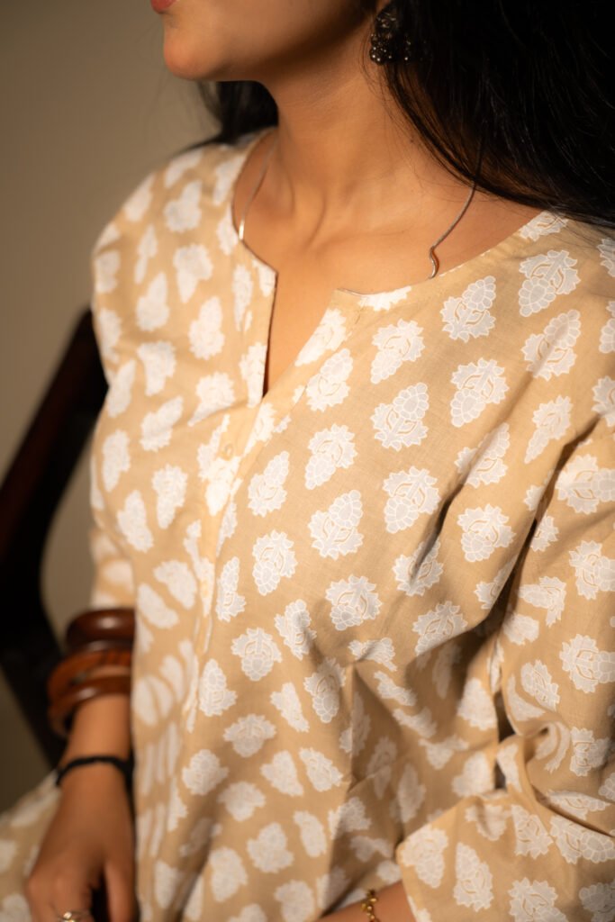 Sandal Muse Kurti